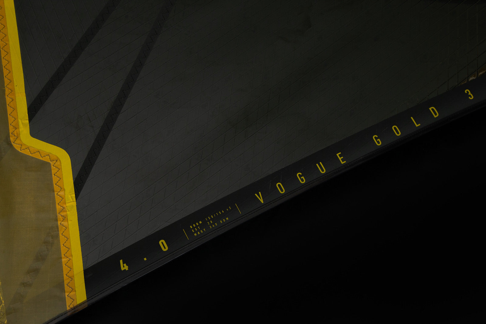 Vogue Gold 3 detail 1